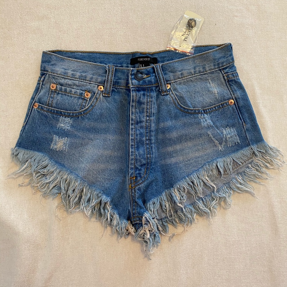 High waist frayed denim shorts BNWT